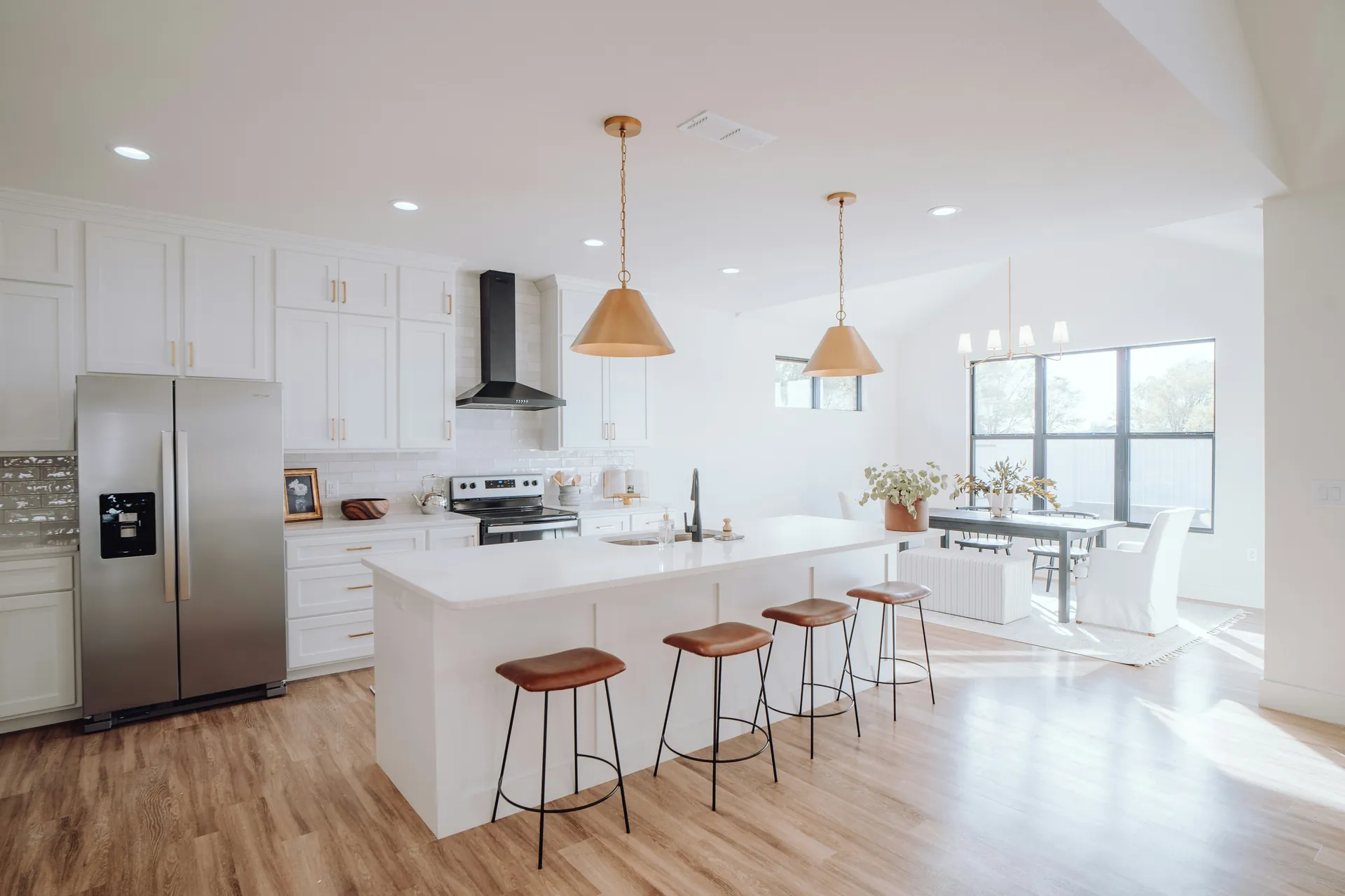 Modern white kitchen